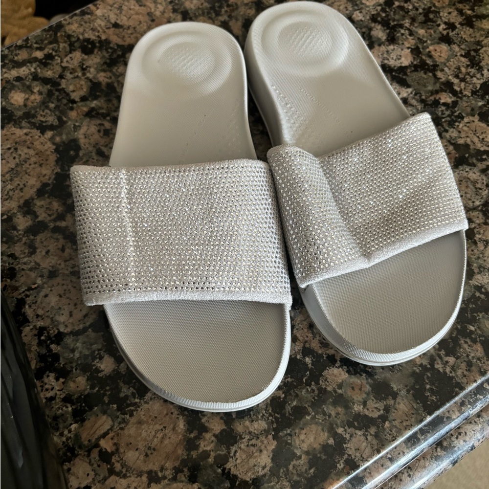 FitFlop silver/glitter sandals - size 7